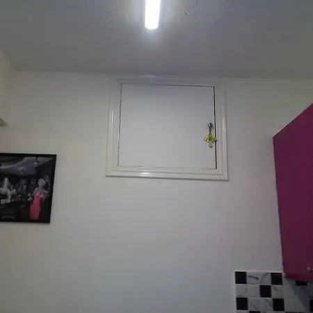 Modern City Centre Large 1 Bedroom Finikoudes