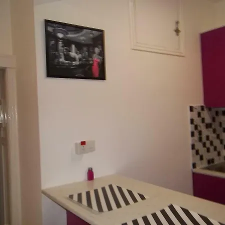 Appartement Modern City Centre Large 1 Bedroom Finikoudes